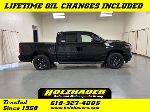 New 2026 RAM 1500 Express AWD/4WD image 1