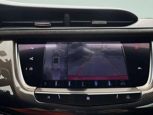 Used 2020 Cadillac XT6 Premium Luxury w/ Platinum Package AWD/4WD image 15