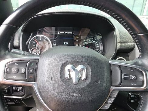 Used 2022 RAM 1500 Laramie AWD/4WD image 5