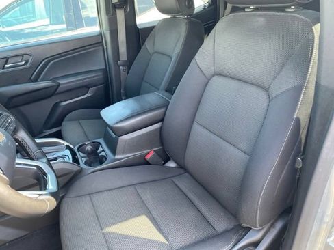 Used 2024 Chevrolet Colorado LT w/ LT Convenience Package RWD image 3