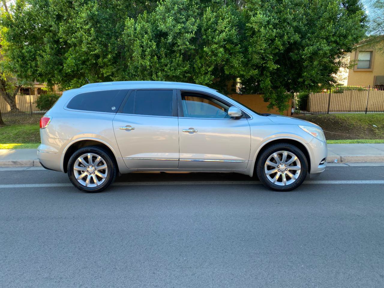 Used 2016 Buick Enclave Premium w/ Experience Buick Package AWD/4WD image 4