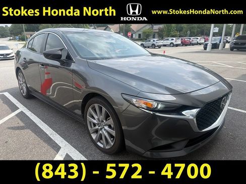 Used 2022 MAZDA MAZDA3 s FWD image 2