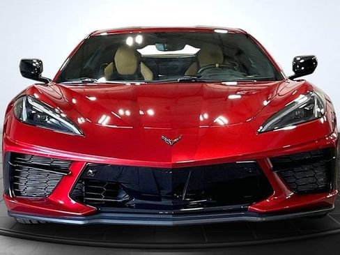 Used 2021 Chevrolet Corvette Stingray Premium Cpe w/ Z51 Performance Package RWD image 3