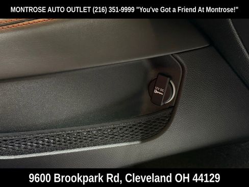 Used 2015 Dodge Challenger R/T Plus image 47