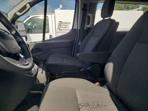 Used 2024 Ford Transit 350 XLT RWD image 8