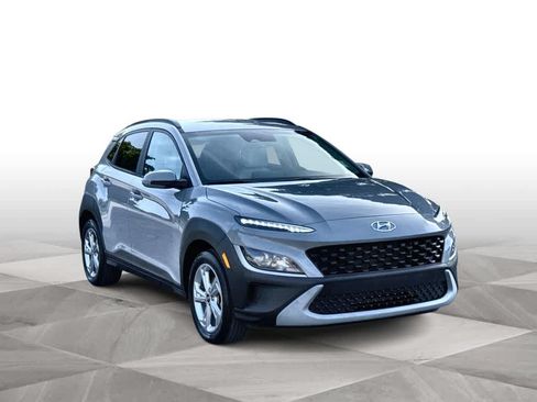 Used 2023 Hyundai Kona SEL FWD image 2