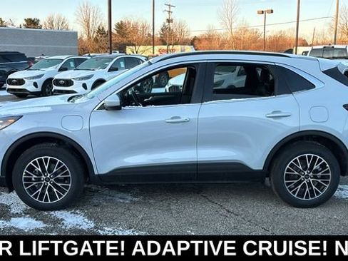 New 2026 Ford Escape SE FWD image 4