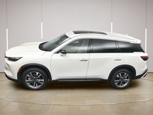 Used 2025 INFINITI QX60 Luxe FWD image 39
