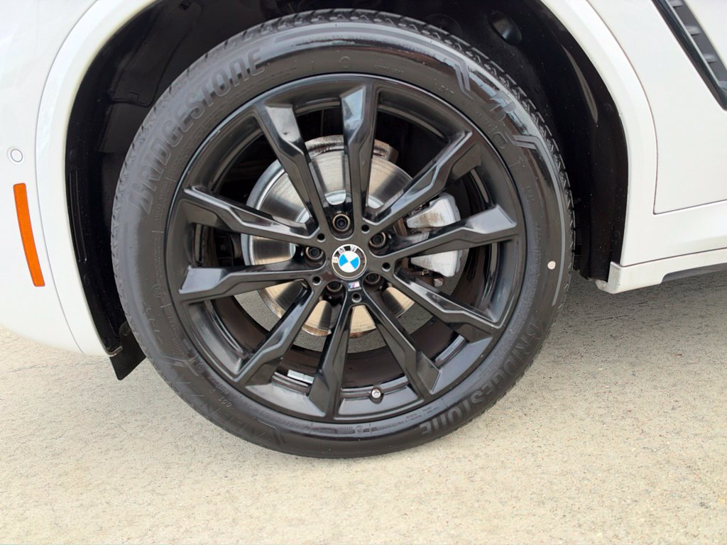 Certified 2024 BMW X3 sDrive30i w/ Premium Package RWD image 9
