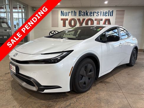 Certified 2025 Toyota Prius Plug-In Hybrid image 1