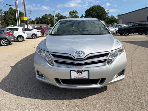 Used 2013 Toyota Venza LE FWD image 3