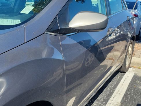 Used 2013 Hyundai Elantra GT image 6