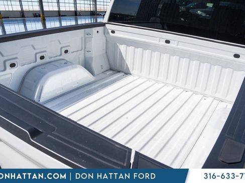 Used 2022 GMC Sierra 1500 SLE image 29