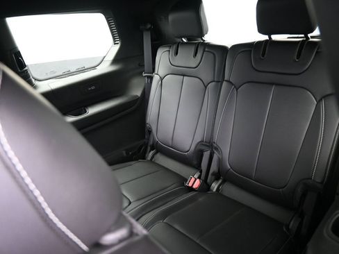 Used 2025 Jeep Grand Cherokee L Limited w/ Black Appearance Package image 30