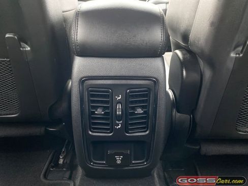 Used 2019 Jeep Grand Cherokee Altitude image 21