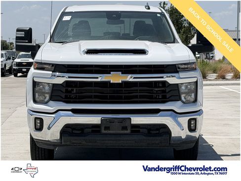Used 2025 Chevrolet Silverado 2500 LT w/ Convenience Package AWD/4WD image 5
