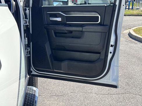 Certified 2024 RAM 2500 Big Horn image 10