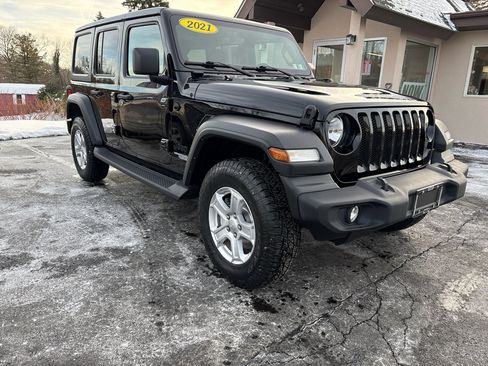 Used 2021 Jeep Wrangler Unlimited Sport image 3