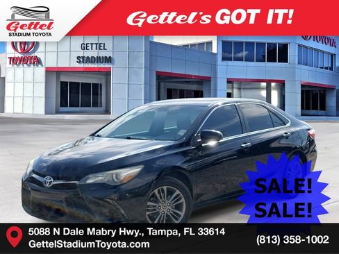 Used 2015 Toyota Camry SE image 1