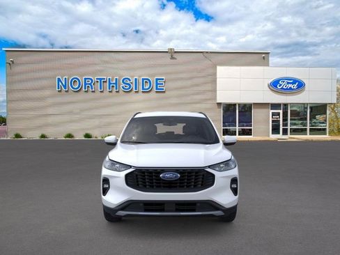 Used 2024 Ford Escape SE image 32