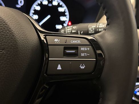 Certified 2025 Honda HR-V EX-L image 32
