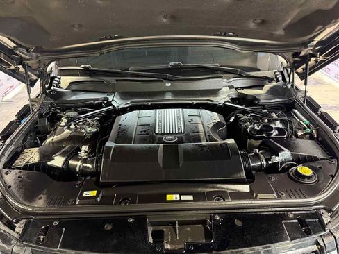 Used 2017 Land Rover Range Rover Supercharged AWD/4WD image 60