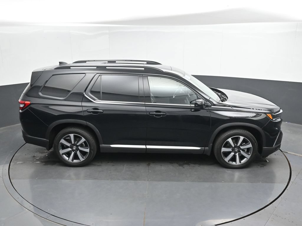 Used 2025 Honda Pilot Touring image 27