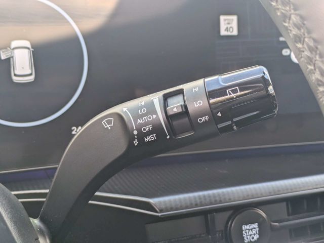 Used 2024 Hyundai Santa Fe Calligraphy FWD image 30