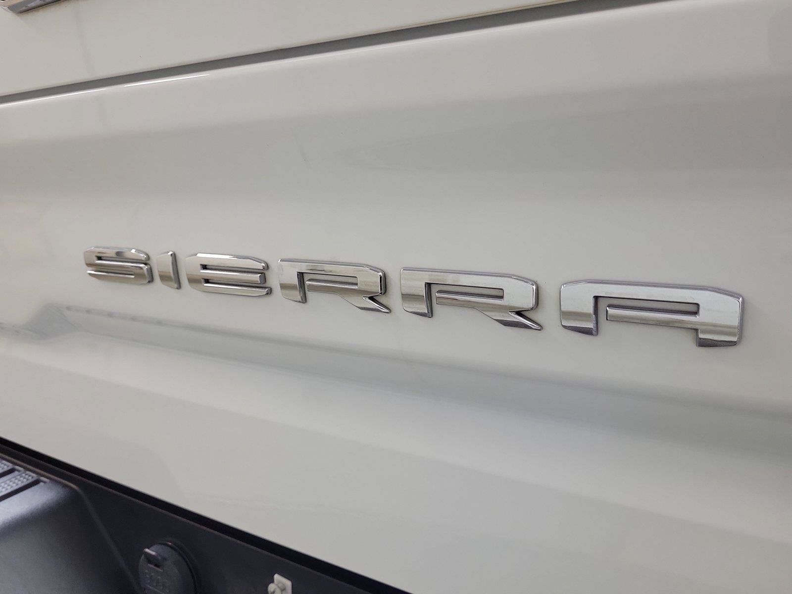 Used 2025 GMC Sierra 1500 SLT RWD image 7