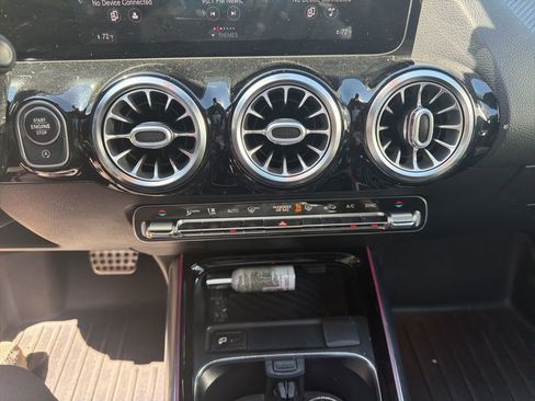 Used 2021 Mercedes-Benz GLA 250 image 11