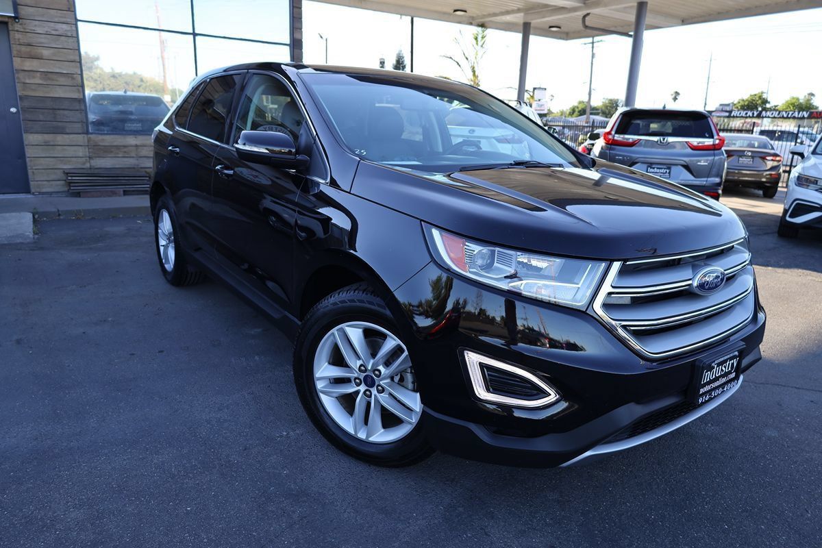 Used 2018 Ford Edge SEL FWD image 2
