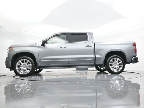 Used 2026 Chevrolet Silverado 1500 High Country AWD/4WD image 48