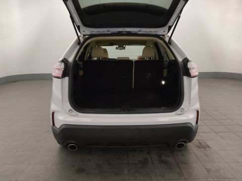 Used 2020 Ford Edge SE FWD image 29