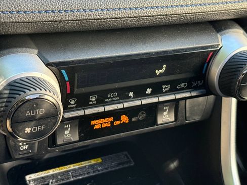 Used 2020 Toyota RAV4 XSE image 17