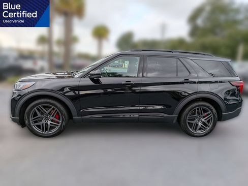 Used 2025 Ford Explorer ST AWD/4WD image 8