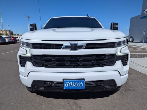 Used 2024 Chevrolet Silverado 1500 RST AWD/4WD image 5