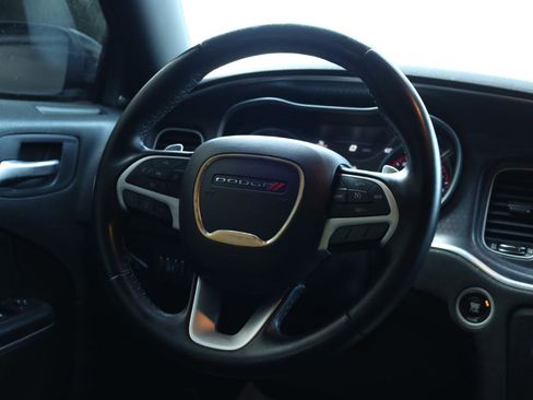 Used 2016 Dodge Charger R/T image 9