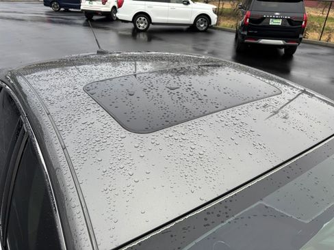 Used 2014 Ford Fusion SE w/ Equipment Group 202A image 29