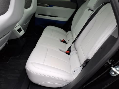 New 2027 Cadillac Optiq Luxury w/ LPO, Floor Liner Package AWD/4WD image 11