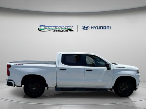 Used 2022 Chevrolet Silverado 1500 RST w/ Redline Edition AWD/4WD image 9