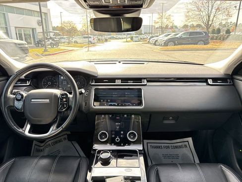 Used 2018 Land Rover Range Rover Velar S image 20