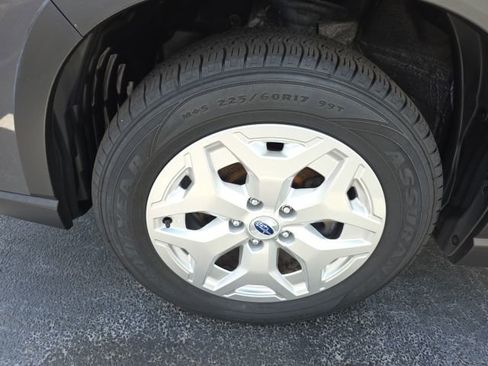 Used 2023 Subaru Forester AWD/4WD image 20