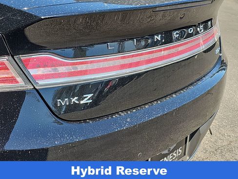 Used 2018 Lincoln MKZ Reserve w/ Technology Package FWD image 11
