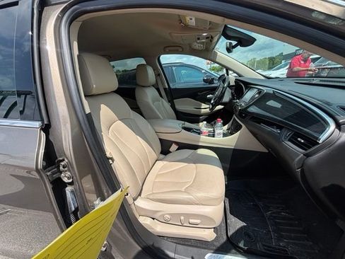 Used 2017 Buick Envision Premium AWD/4WD image 4