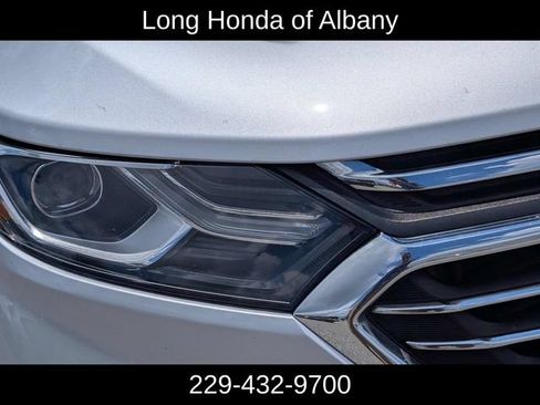Used 2020 Chevrolet Equinox Premier FWD image 3
