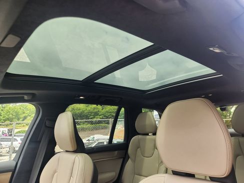 New 2026 Volvo XC90 T8 Ultra w/ Lounge Package AWD/4WD image 10