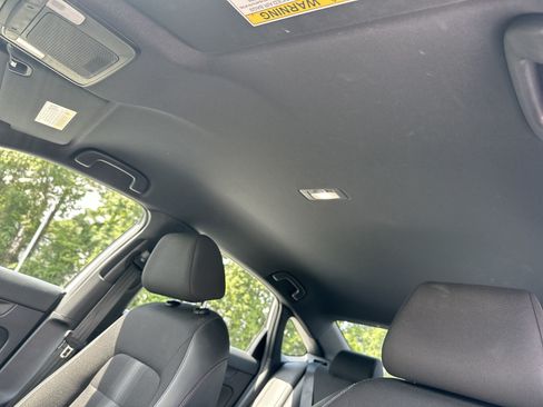 Used 2024 Honda Civic Sport image 28