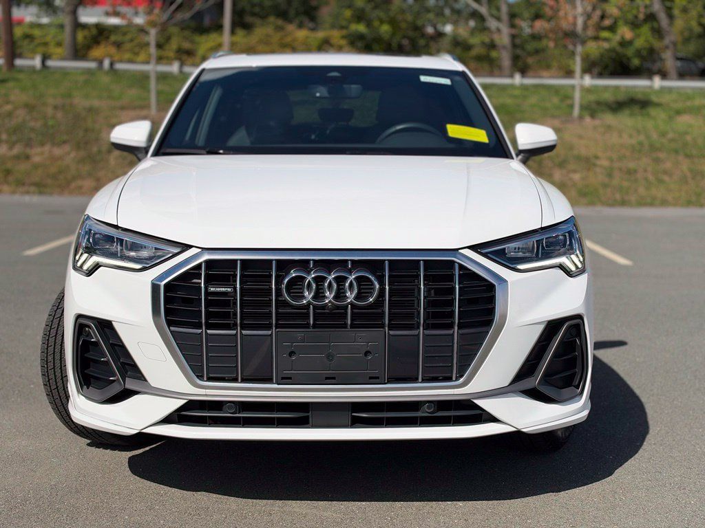 Used 2024 Audi Q3 2.0T Premium Plus AWD/4WD image 10