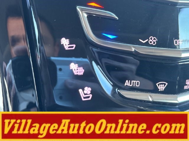 Used 2018 Cadillac Escalade Luxury AWD/4WD image 28