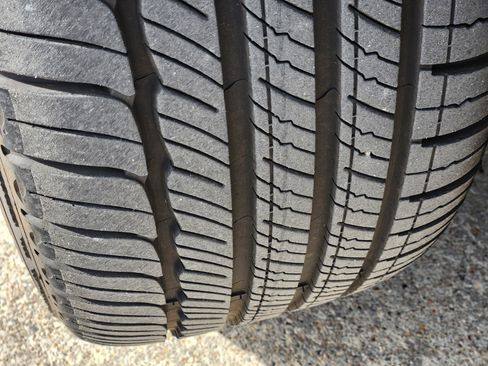 Used 2025 Volvo XC40 B5 Core w/ Protection Package Premier image 17